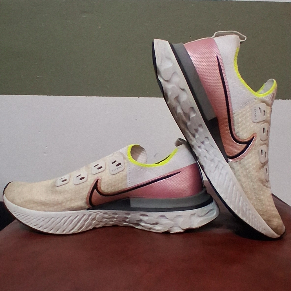 Nike Infinity React Running Sneakers - image 3